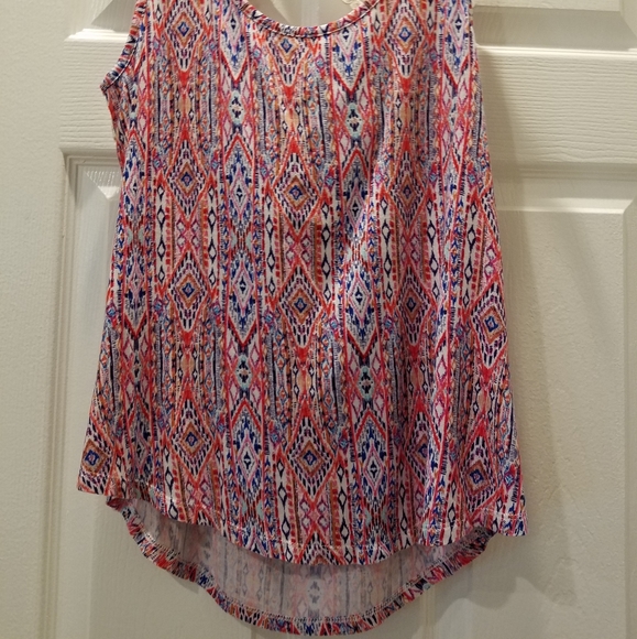 No Boundaries Sleeveless Top - Picture 2 of 5